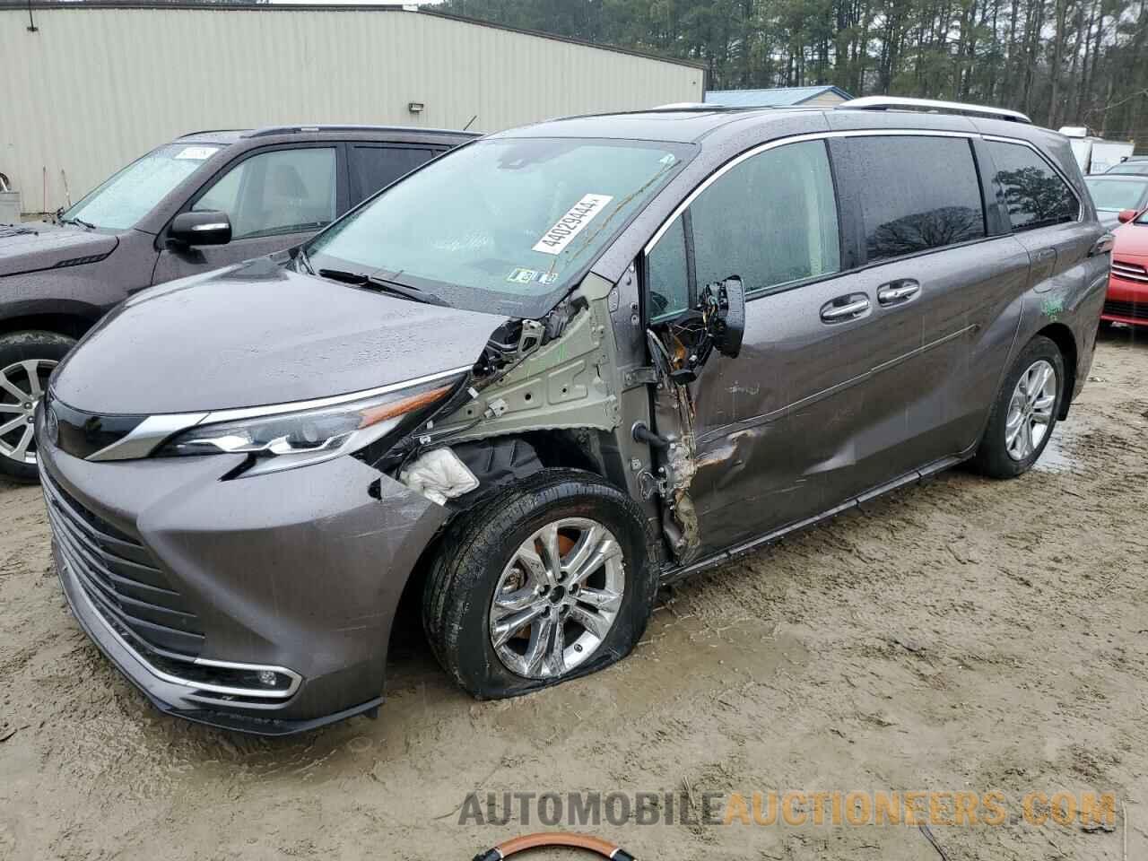 5TDESKFC1NS042162 TOYOTA SIENNA 2022