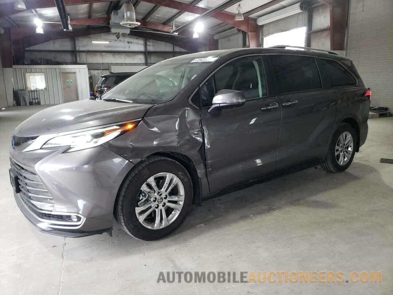 5TDESKFC7NS067695 TOYOTA SIENNA 2022