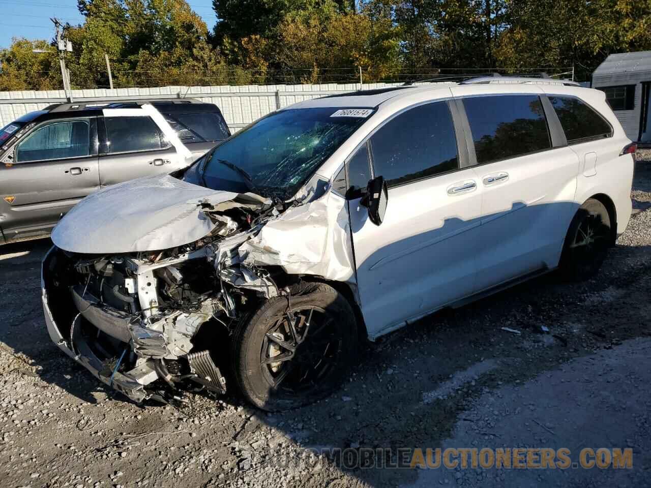 5TDESKFCXRS113056 TOYOTA SIENNA 2024