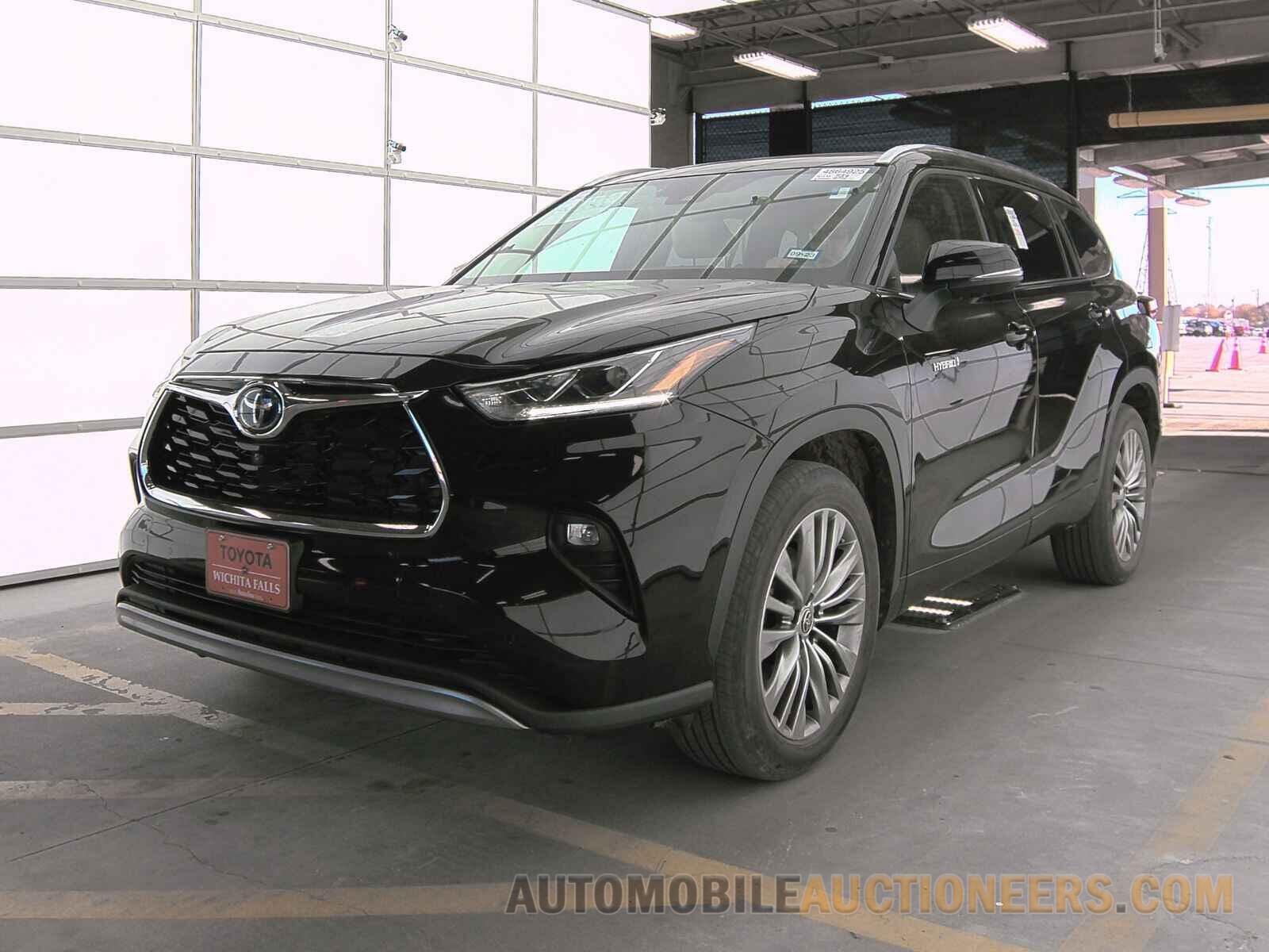 5TDFARAH6MS012270 Toyota Highlander Hybrid 2021