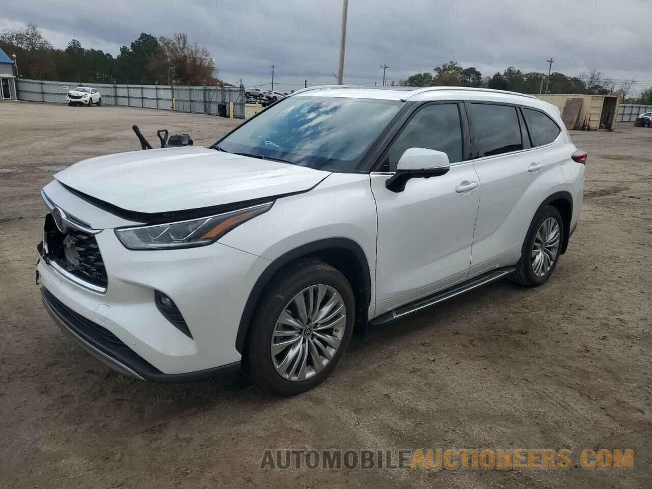 5TDFARAH9PS021369 TOYOTA HIGHLANDER 2023