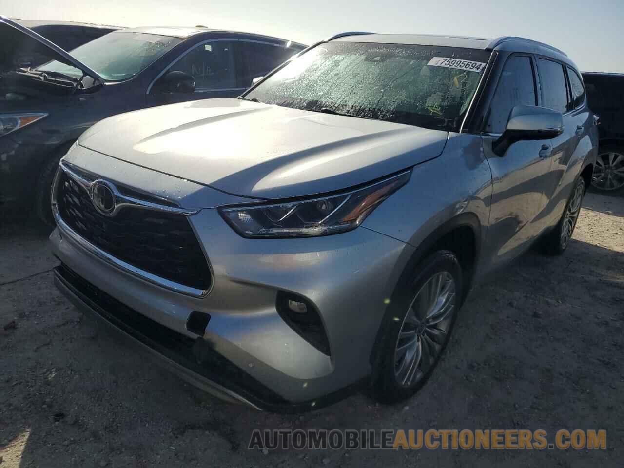 5TDFZRAH0NS109183 TOYOTA HIGHLANDER 2022