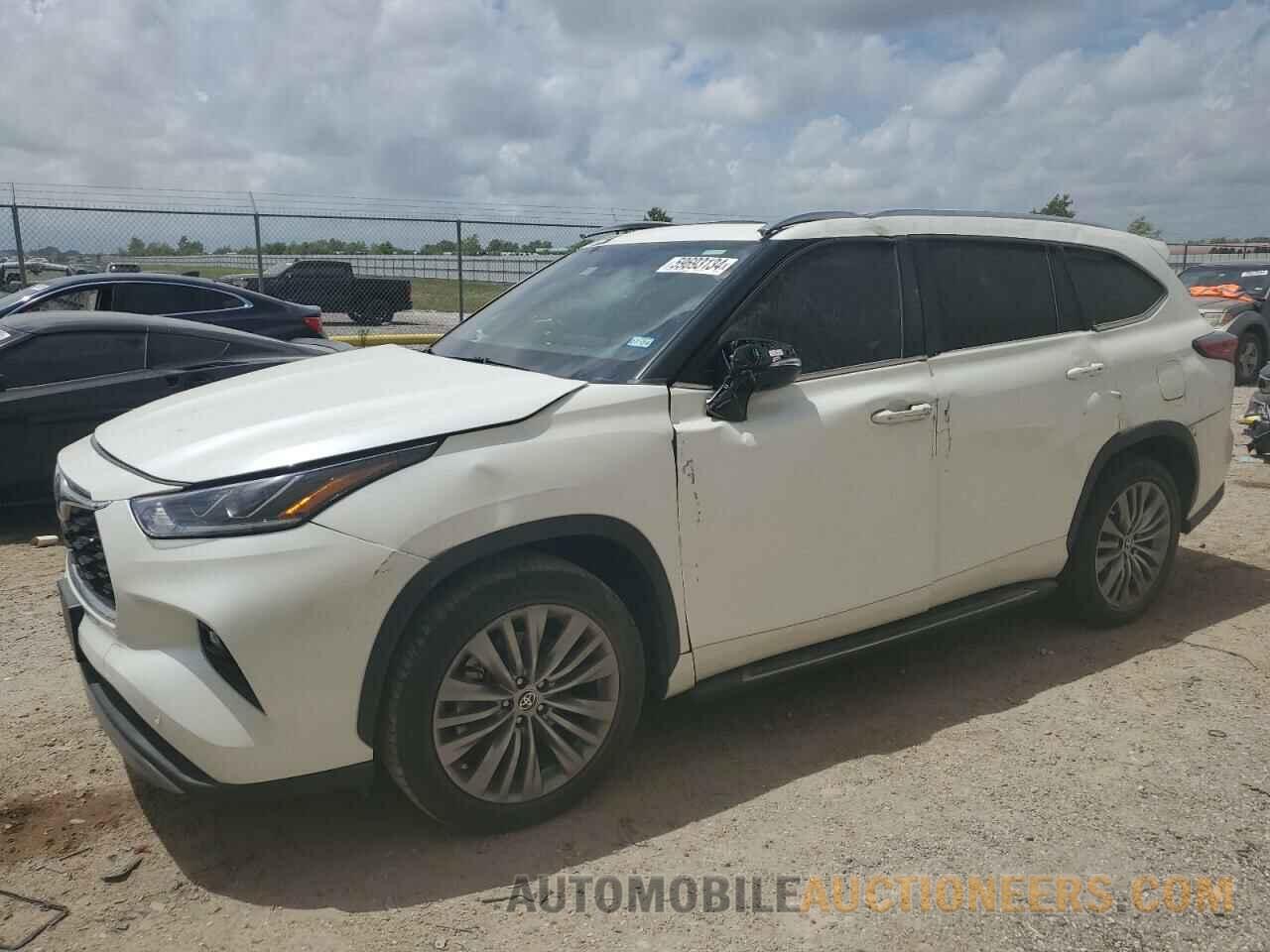 5TDFZRAH1MS076676 TOYOTA HIGHLANDER 2021