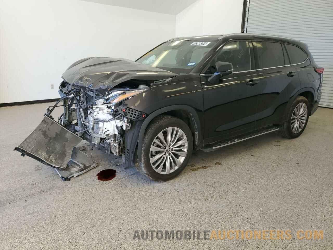 5TDFZRAH4NS129677 TOYOTA HIGHLANDER 2022