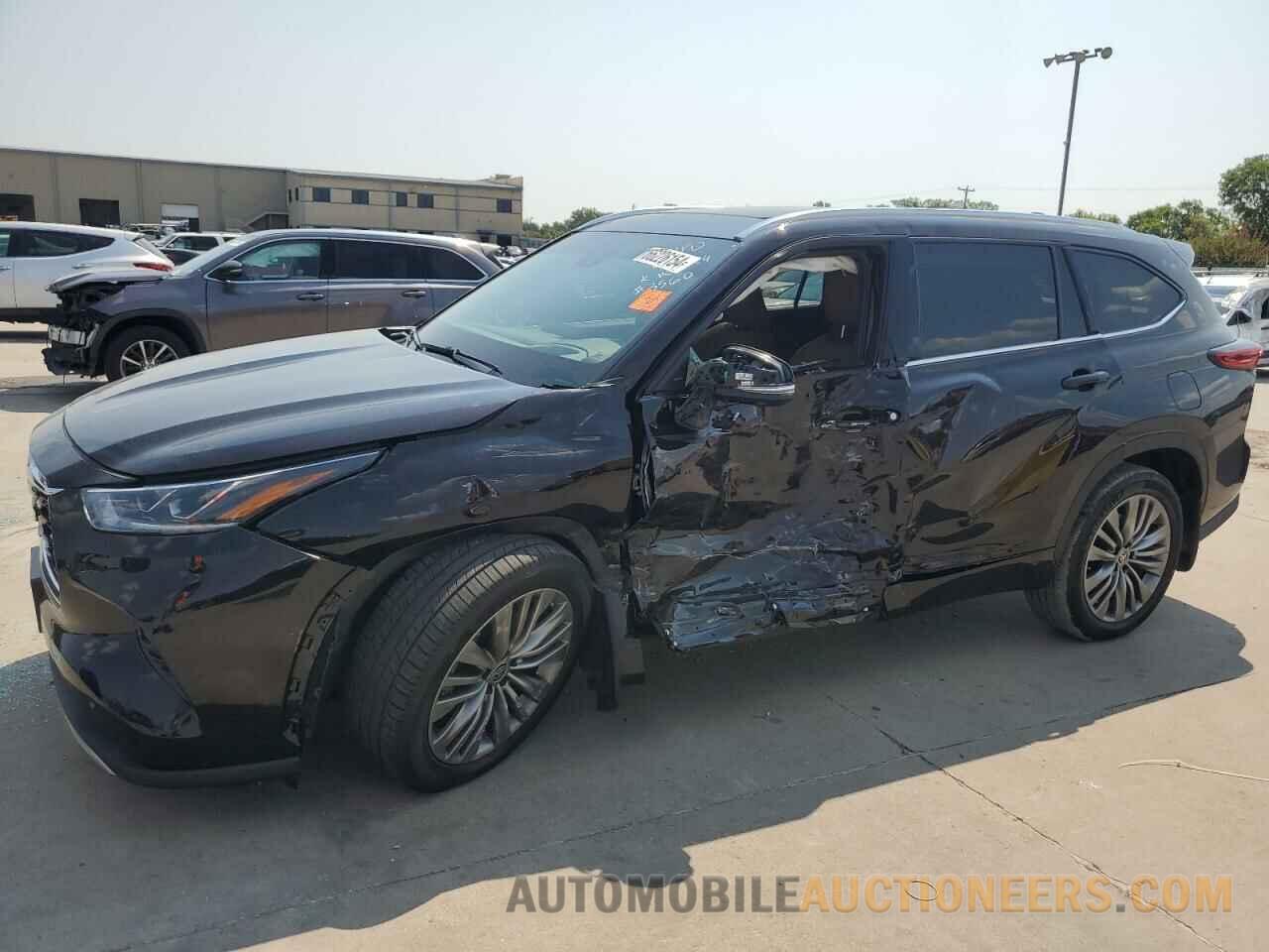 5TDFZRAHXNS093560 TOYOTA HIGHLANDER 2022