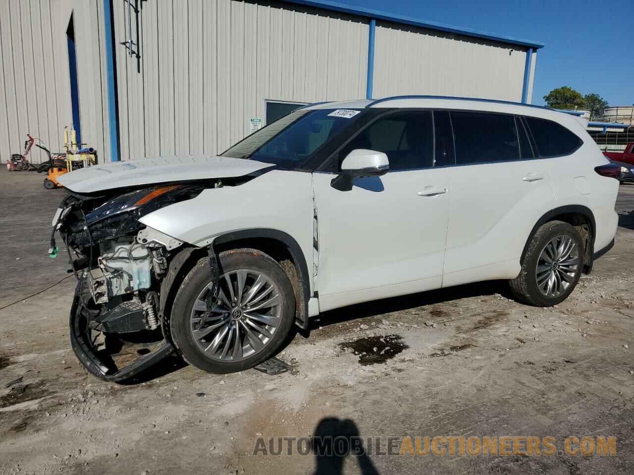 5TDFZRAHXNS103035 TOYOTA HIGHLANDER 2022