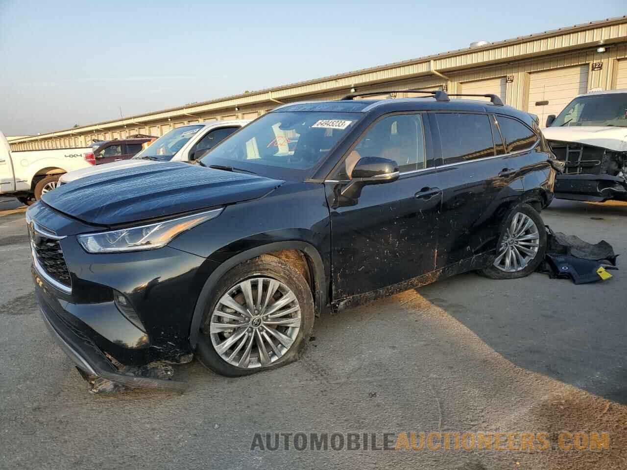 5TDFZRBH0NS223909 TOYOTA HIGHLANDER 2022