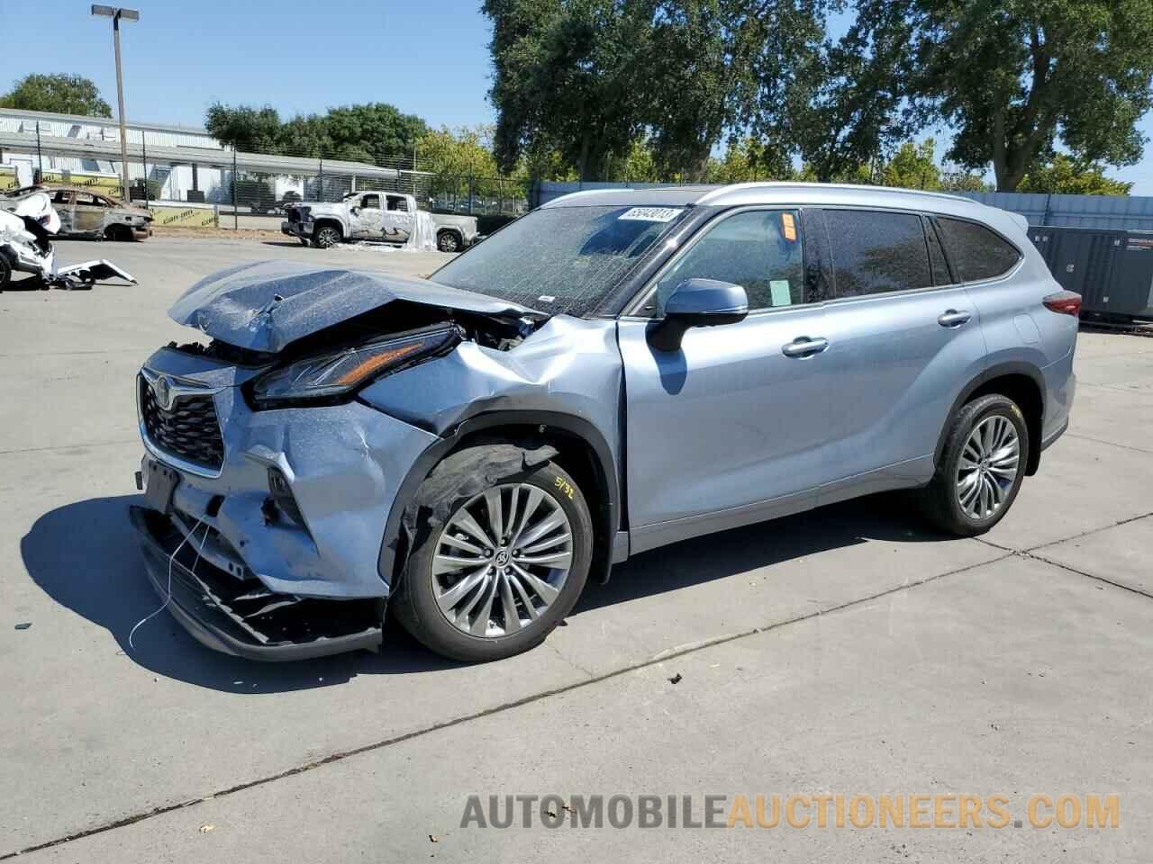 5TDFZRBH1NS174199 TOYOTA HIGHLANDER 2022