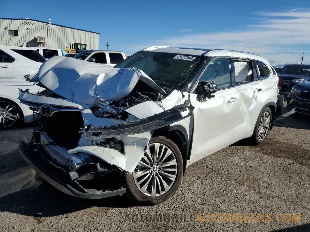 5TDFZRBH2MS096952 TOYOTA HIGHLANDER 2021