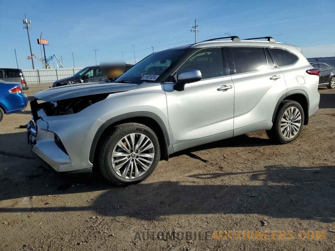 5TDFZRBH2NS165401 TOYOTA HIGHLANDER 2022