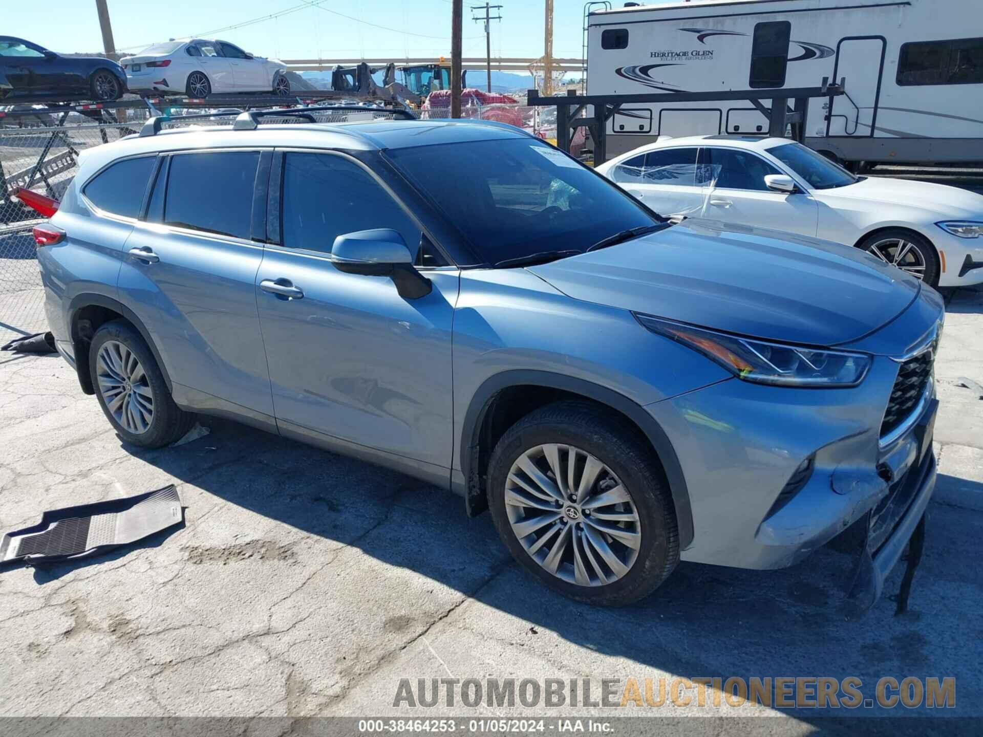 5TDFZRBH2NS226519 TOYOTA HIGHLANDER 2022