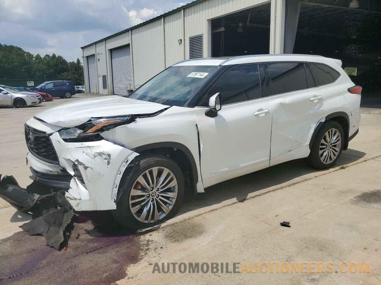 5TDFZRBH3NS188282 TOYOTA HIGHLANDER 2022