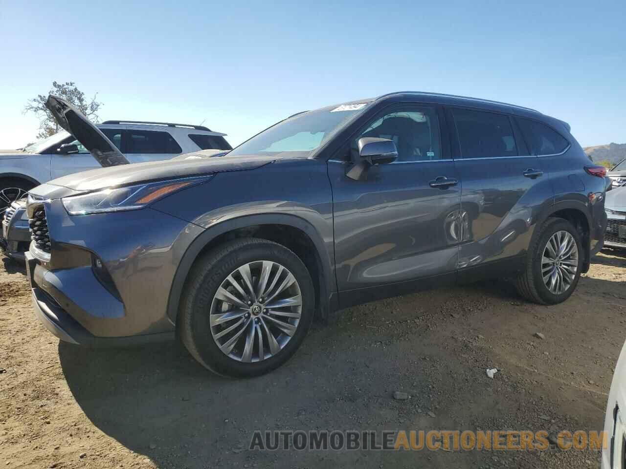 5TDFZRBH3NS226951 TOYOTA HIGHLANDER 2022