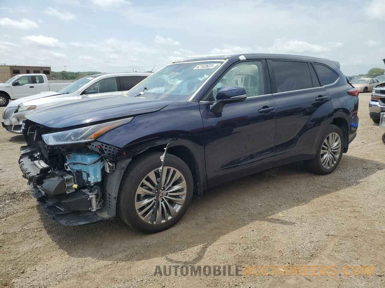 5TDFZRBH5NS239457 TOYOTA HIGHLANDER 2022