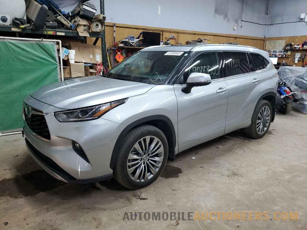 5TDFZRBH8MS076527 TOYOTA HIGHLANDER 2021