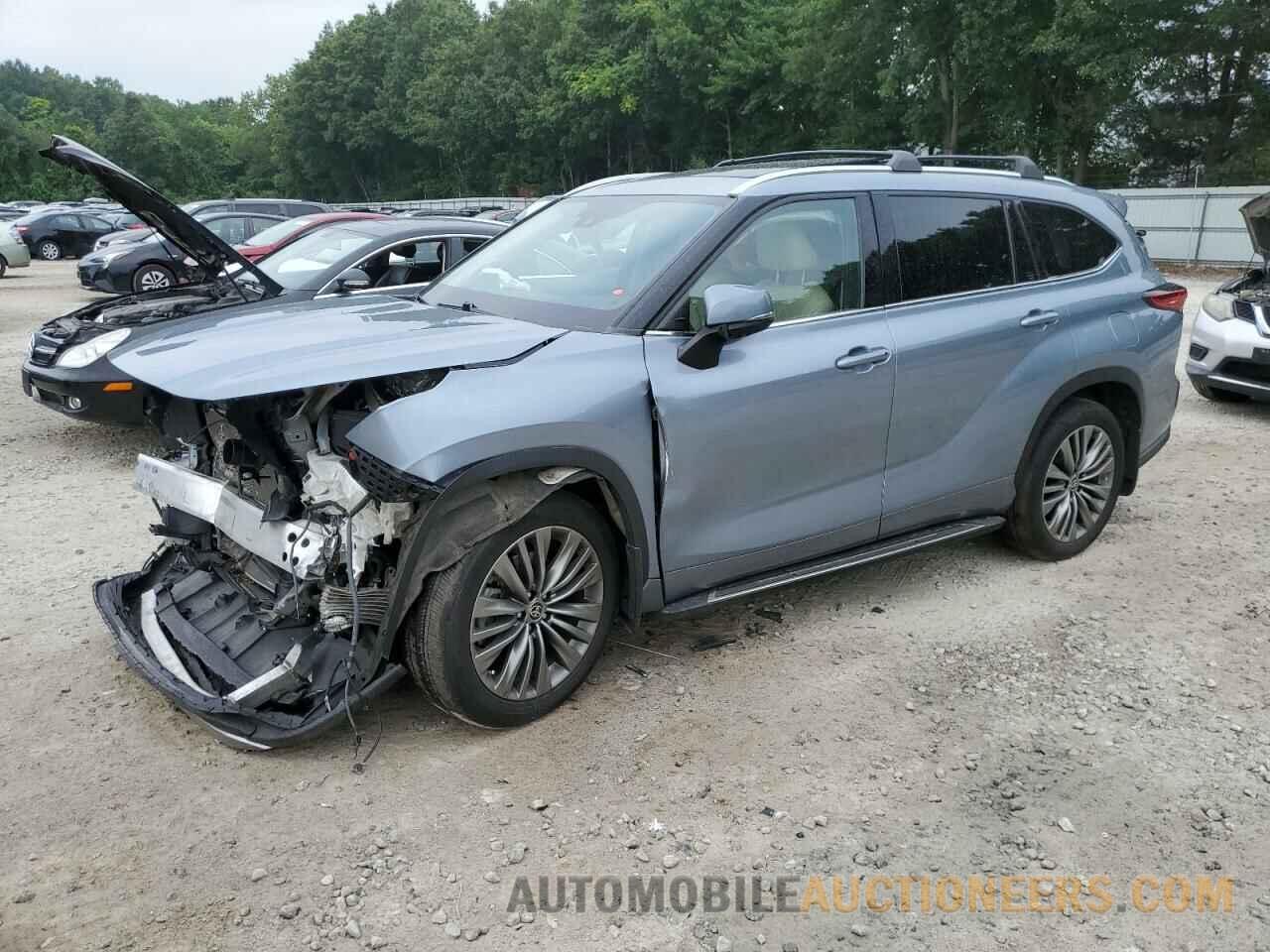 5TDFZRBH8MS102219 TOYOTA HIGHLANDER 2021