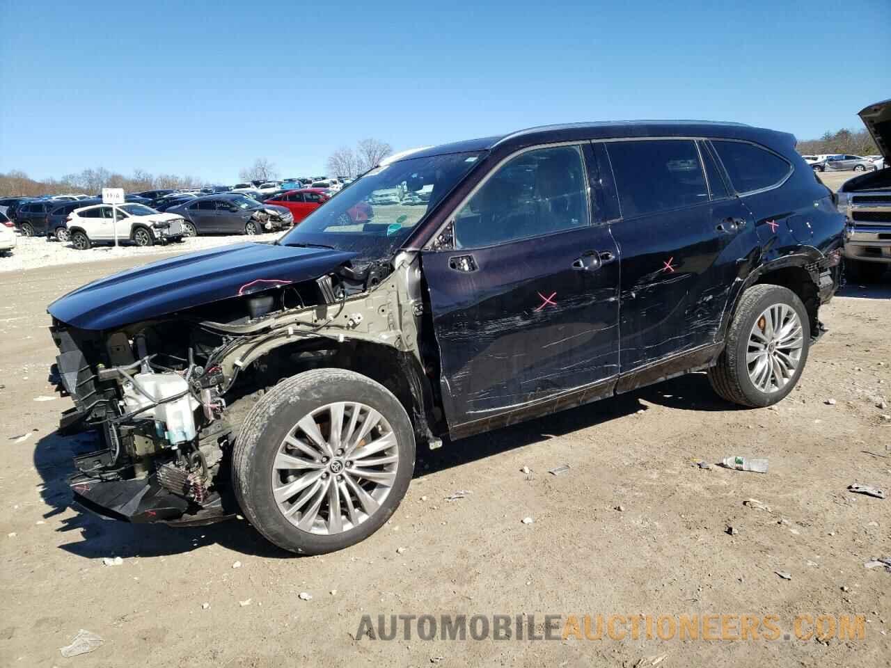 5TDFZRBH8NS235838 TOYOTA HIGHLANDER 2022