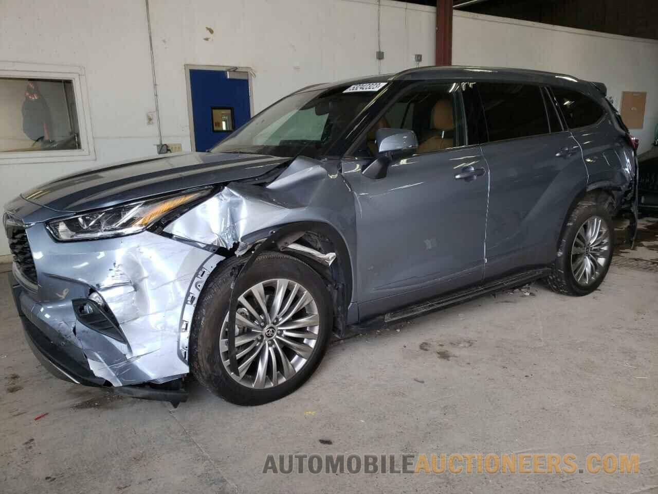 5TDFZRBH9NS213220 TOYOTA HIGHLANDER 2022