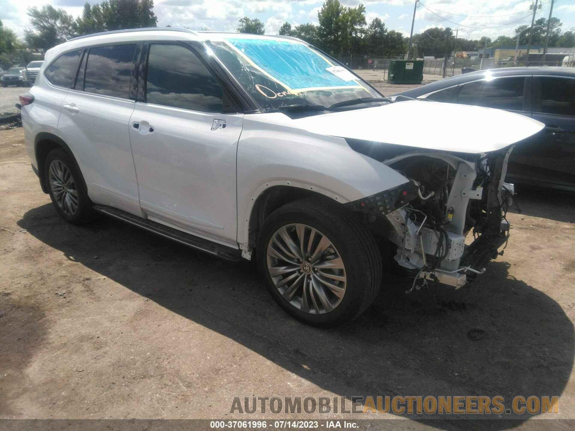 5TDFZRBHXNS173780 TOYOTA HIGHLANDER 2022