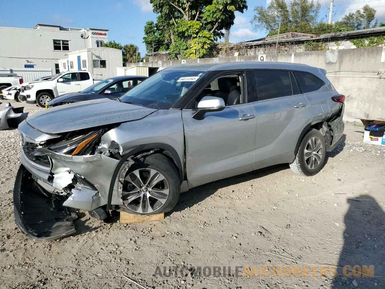 5TDGARAH1NS512875 TOYOTA HIGHLANDER 2022