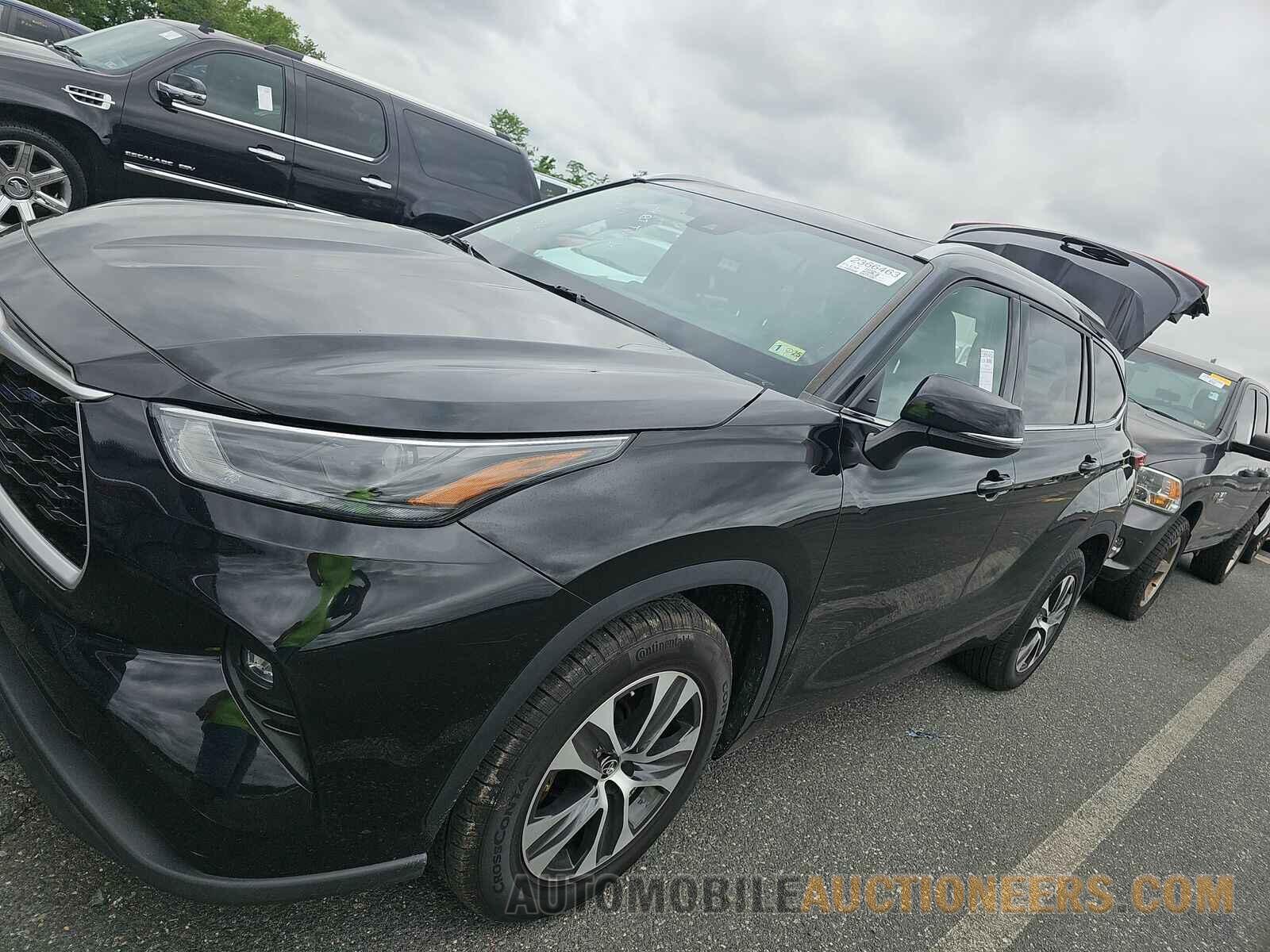 5TDGARAH7NS511486 Toyota Highlander Hybrid 2022