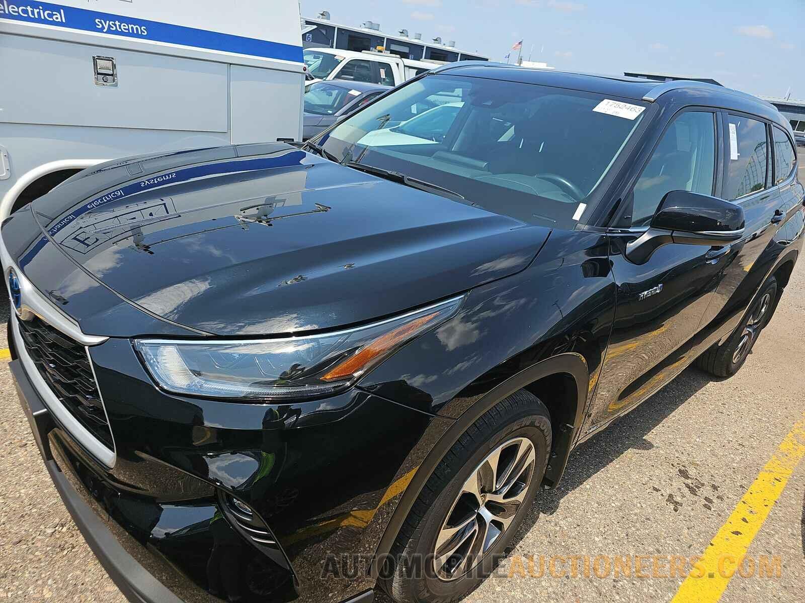 5TDGBRCH0MS067750 Toyota Highlander Hybrid 2021