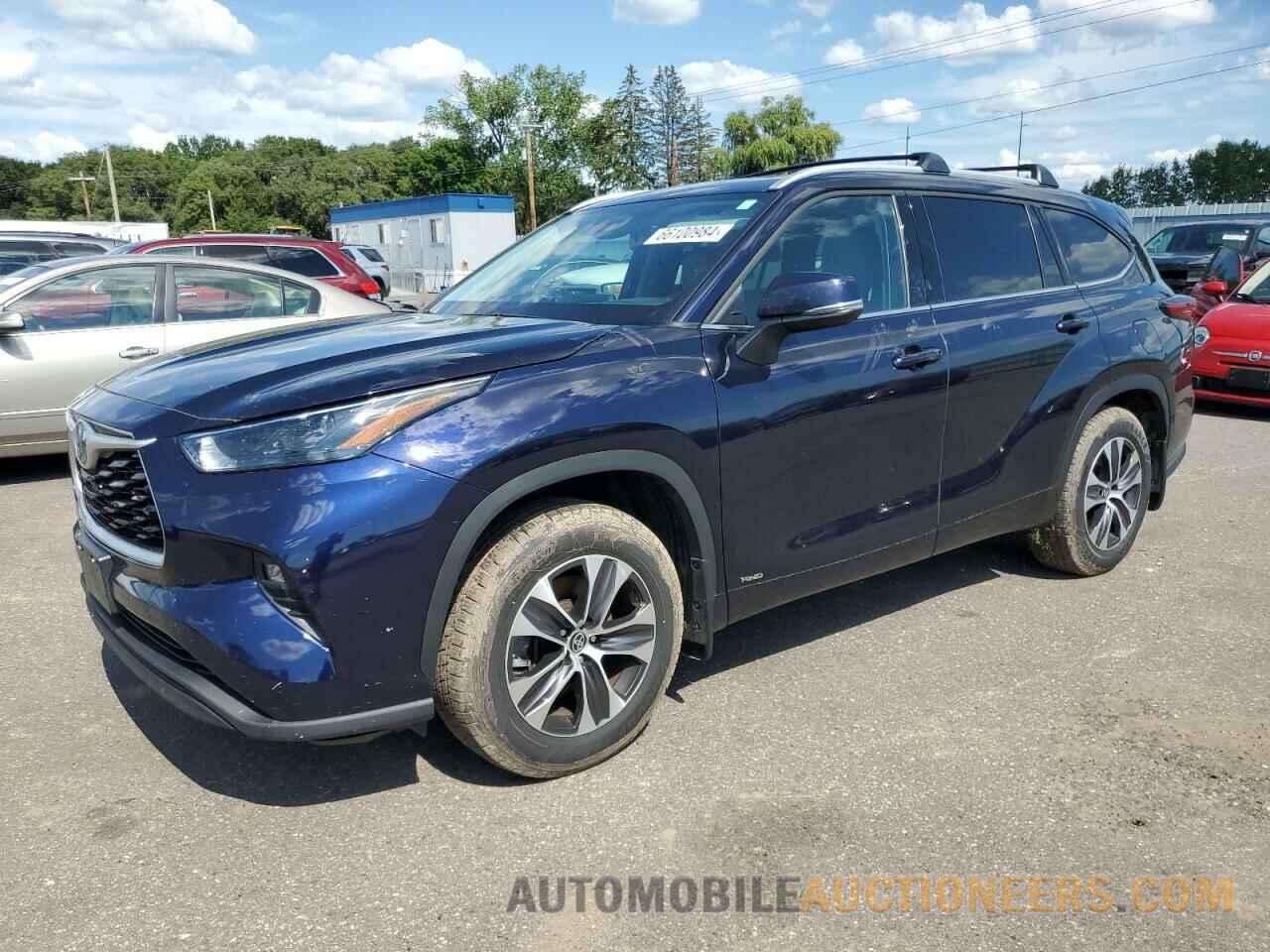 5TDGBRCH0NS543335 TOYOTA HIGHLANDER 2022