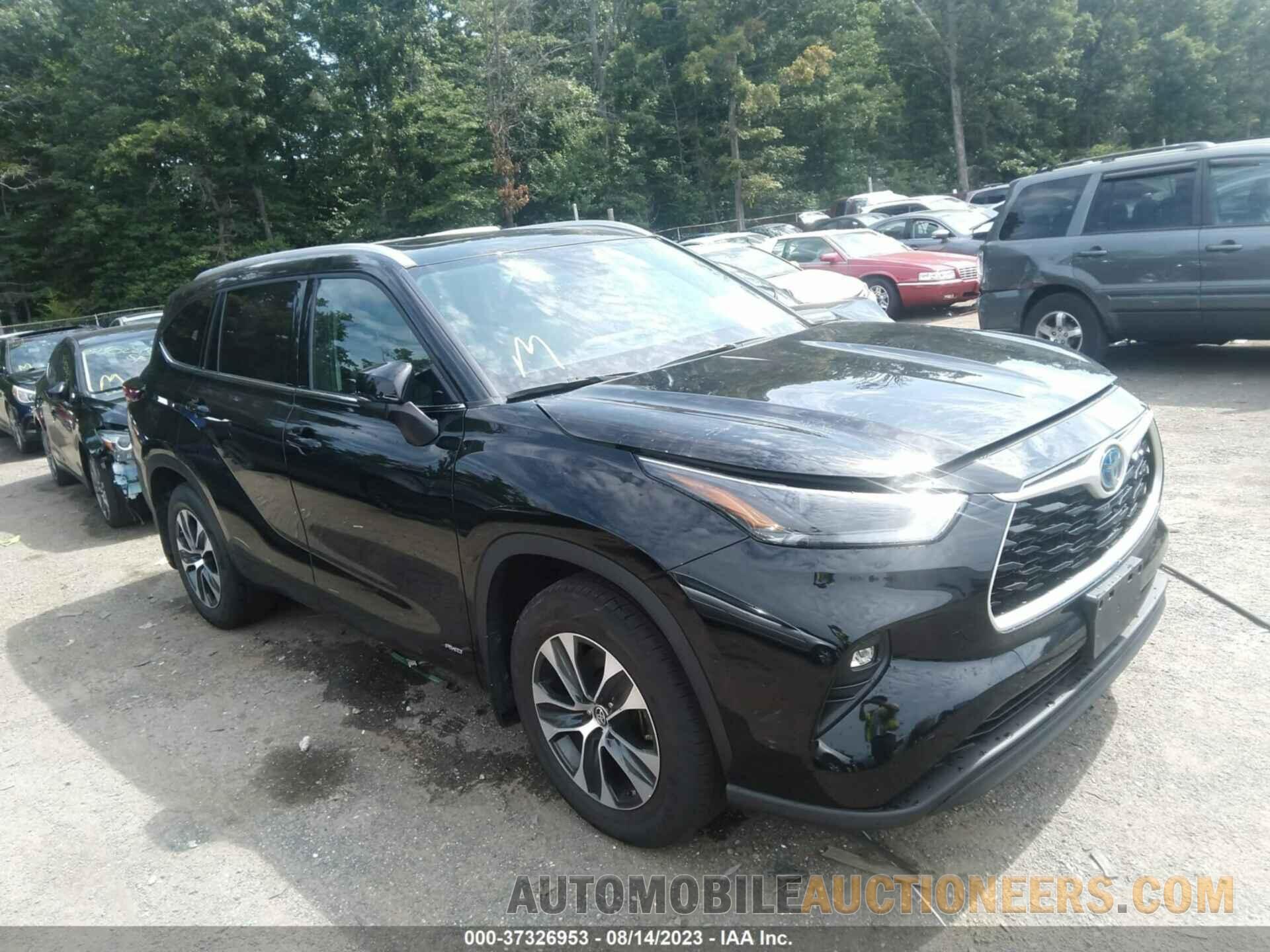 5TDGBRCH1NS548303 TOYOTA HIGHLANDER 2022