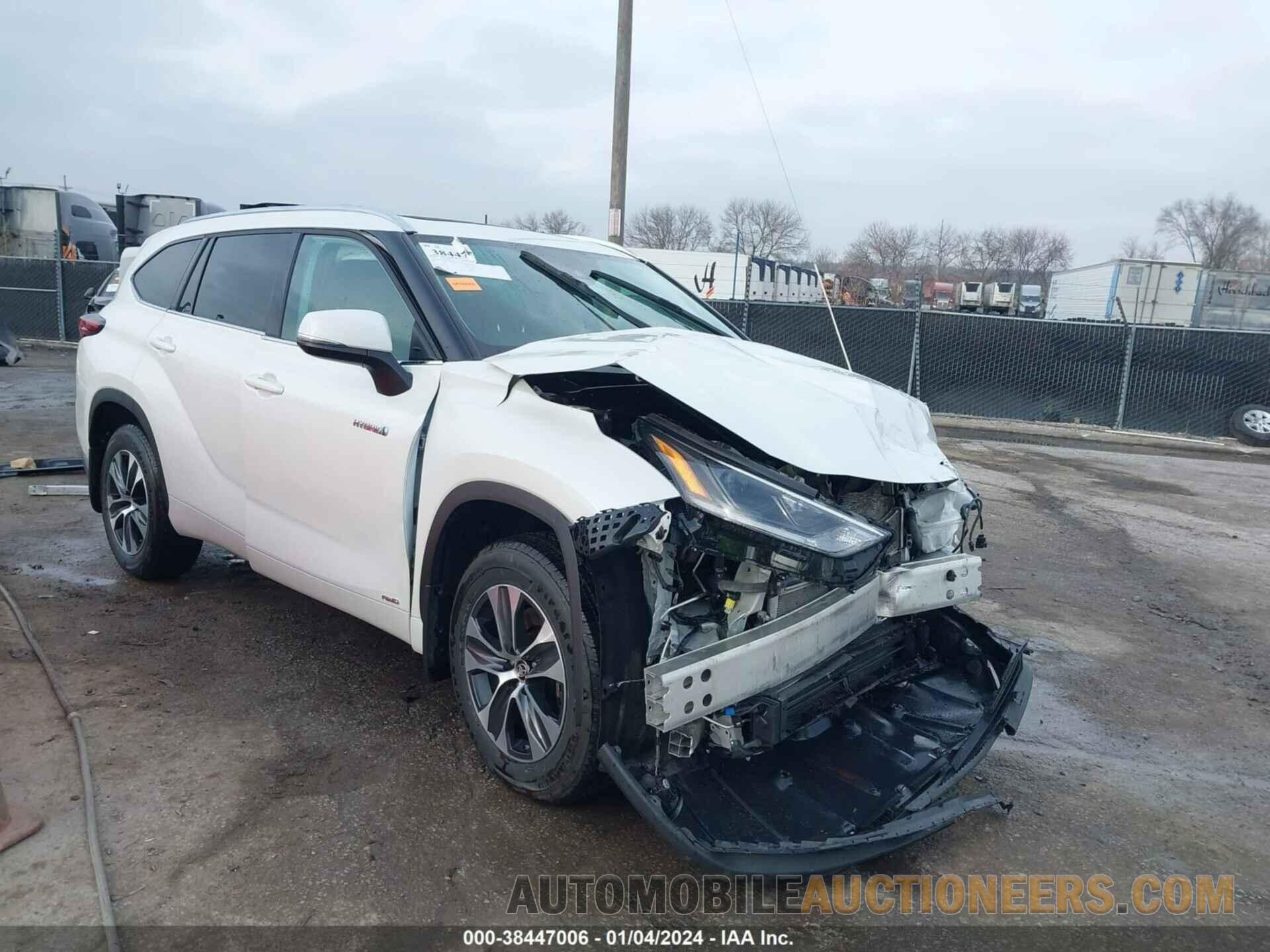 5TDGBRCH2MS529225 TOYOTA HIGHLANDER 2021