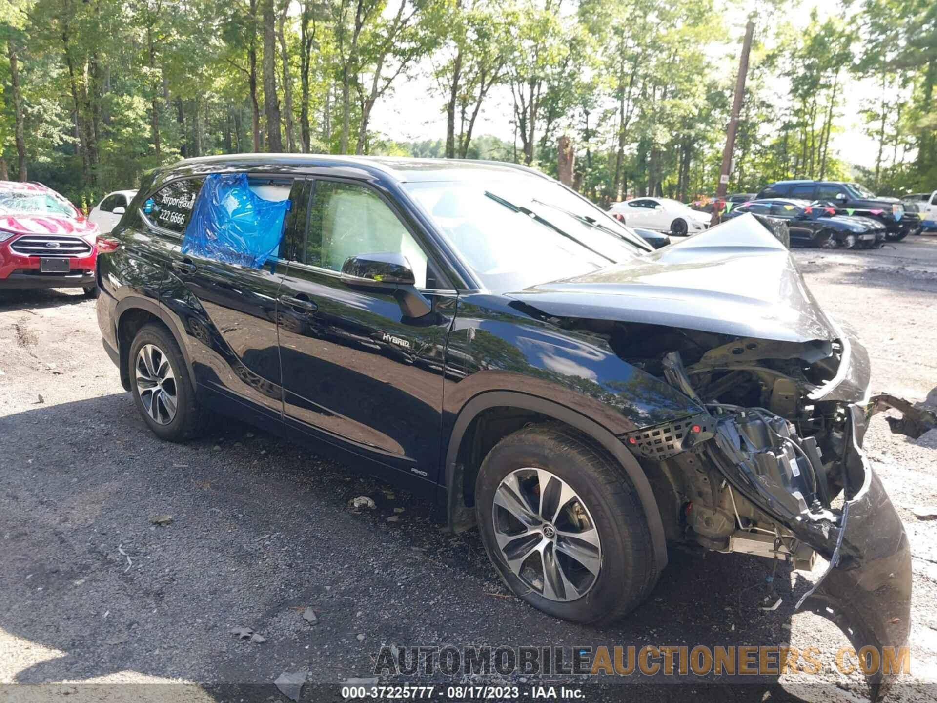 5TDGBRCH5MS537075 TOYOTA HIGHLANDER 2021