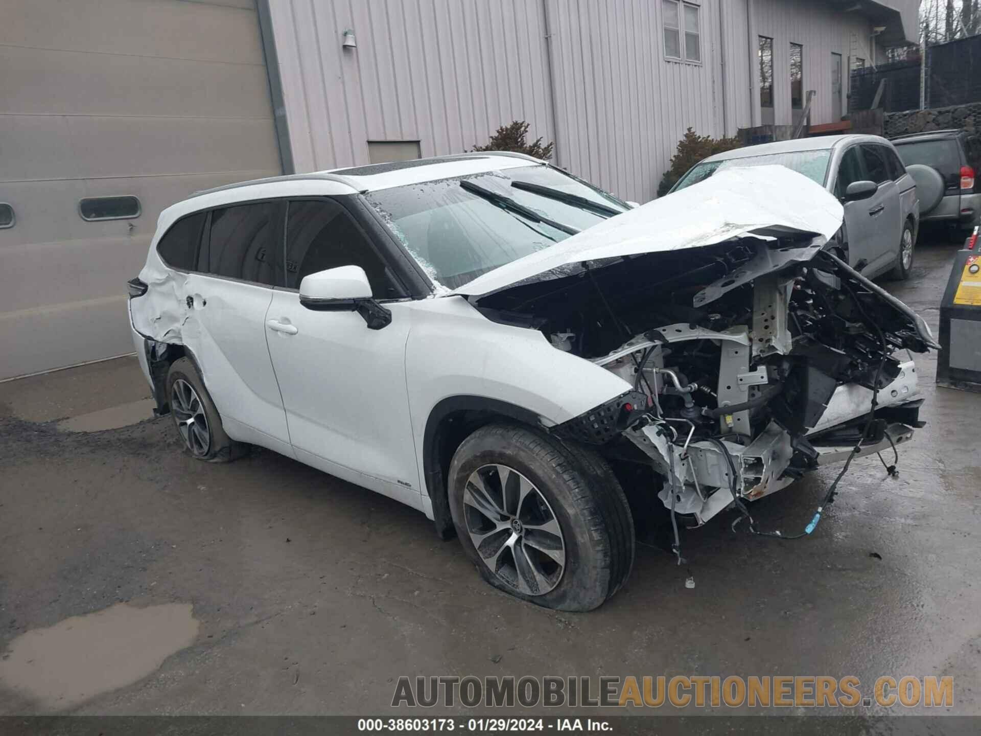 5TDGBRCH5NS554895 TOYOTA HIGHLANDER 2022