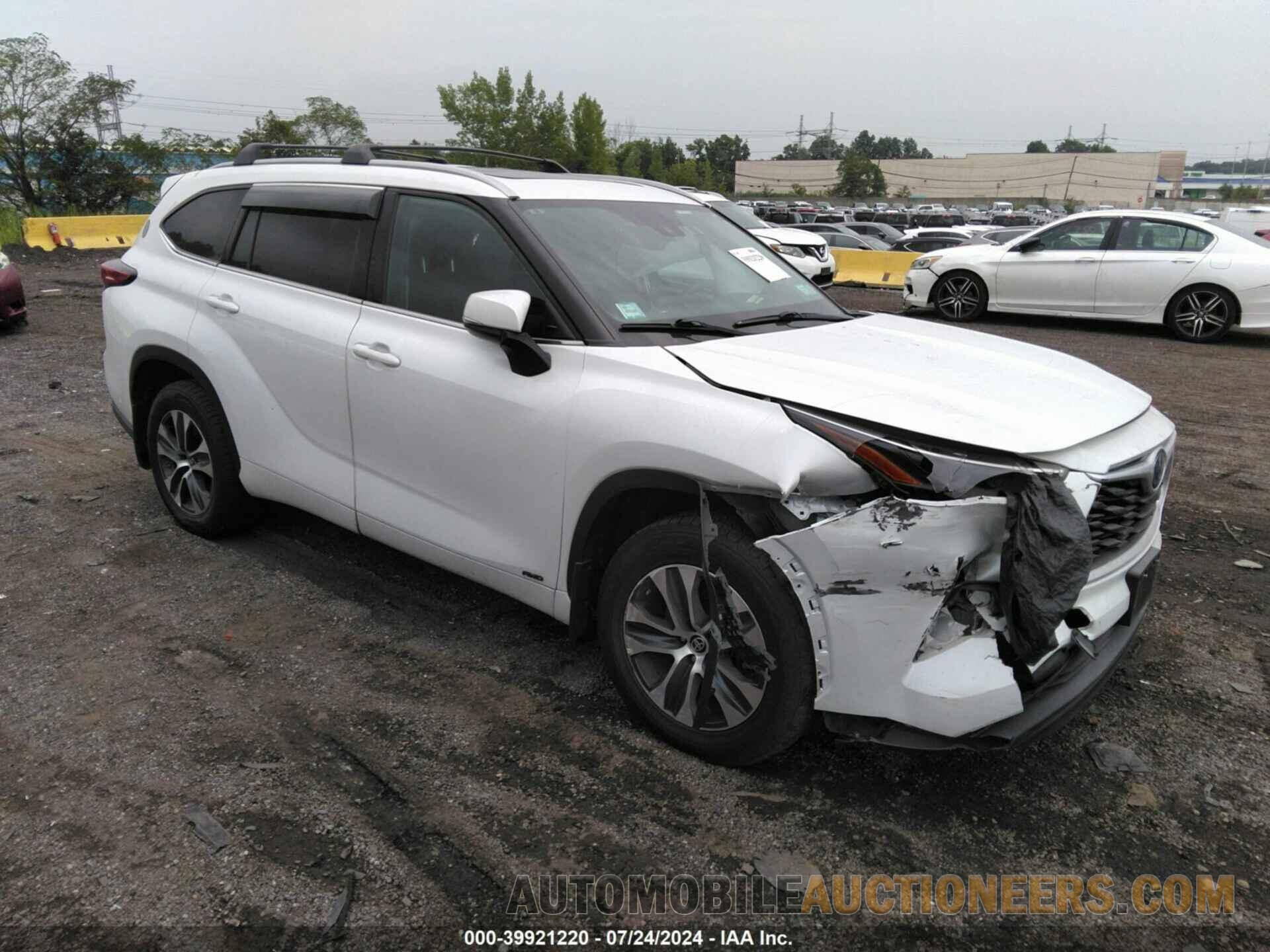 5TDGBRCH5NS555061 TOYOTA HIGHLANDER 2022