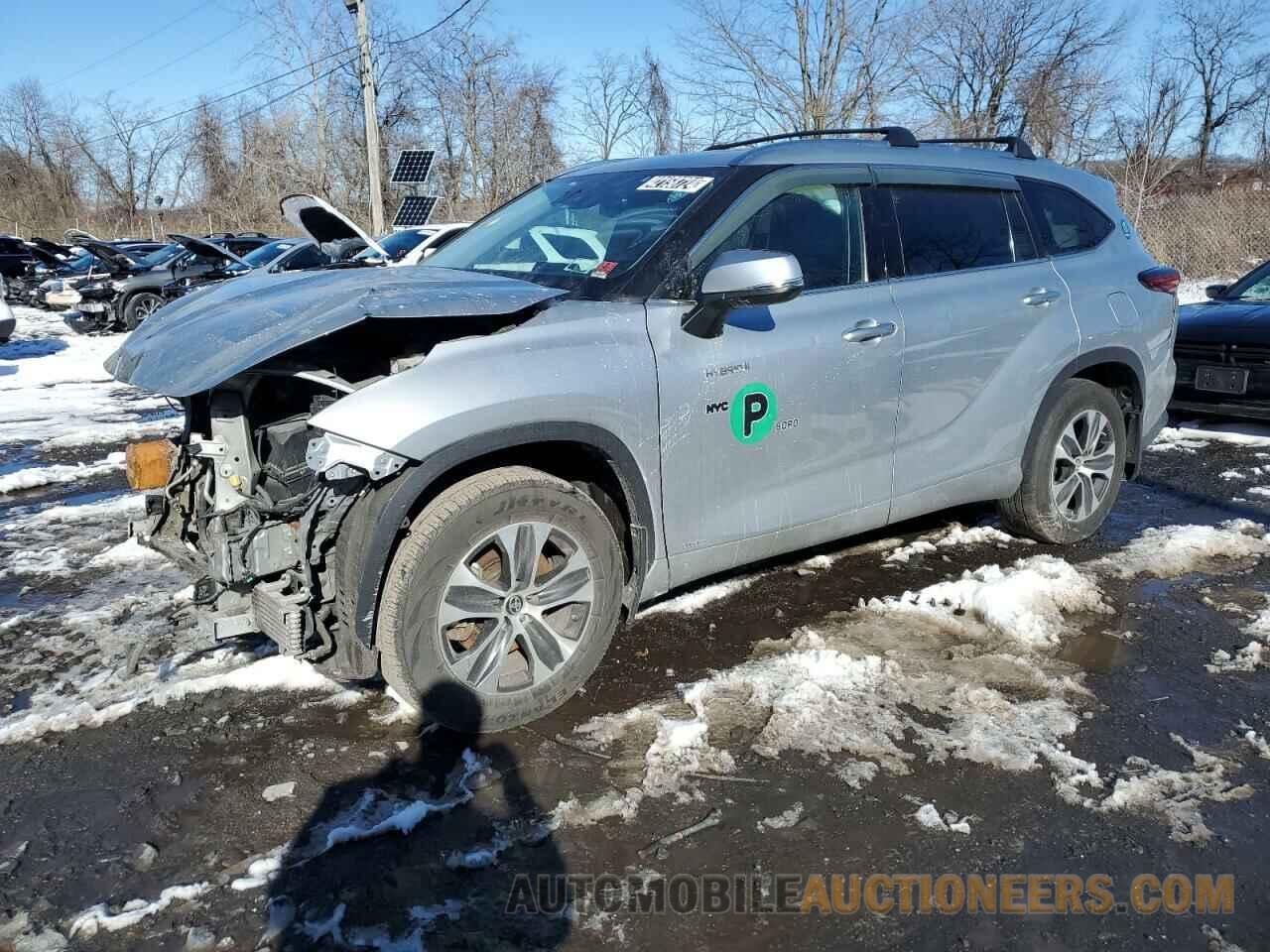 5TDGBRCH6MS514646 TOYOTA HIGHLANDER 2021