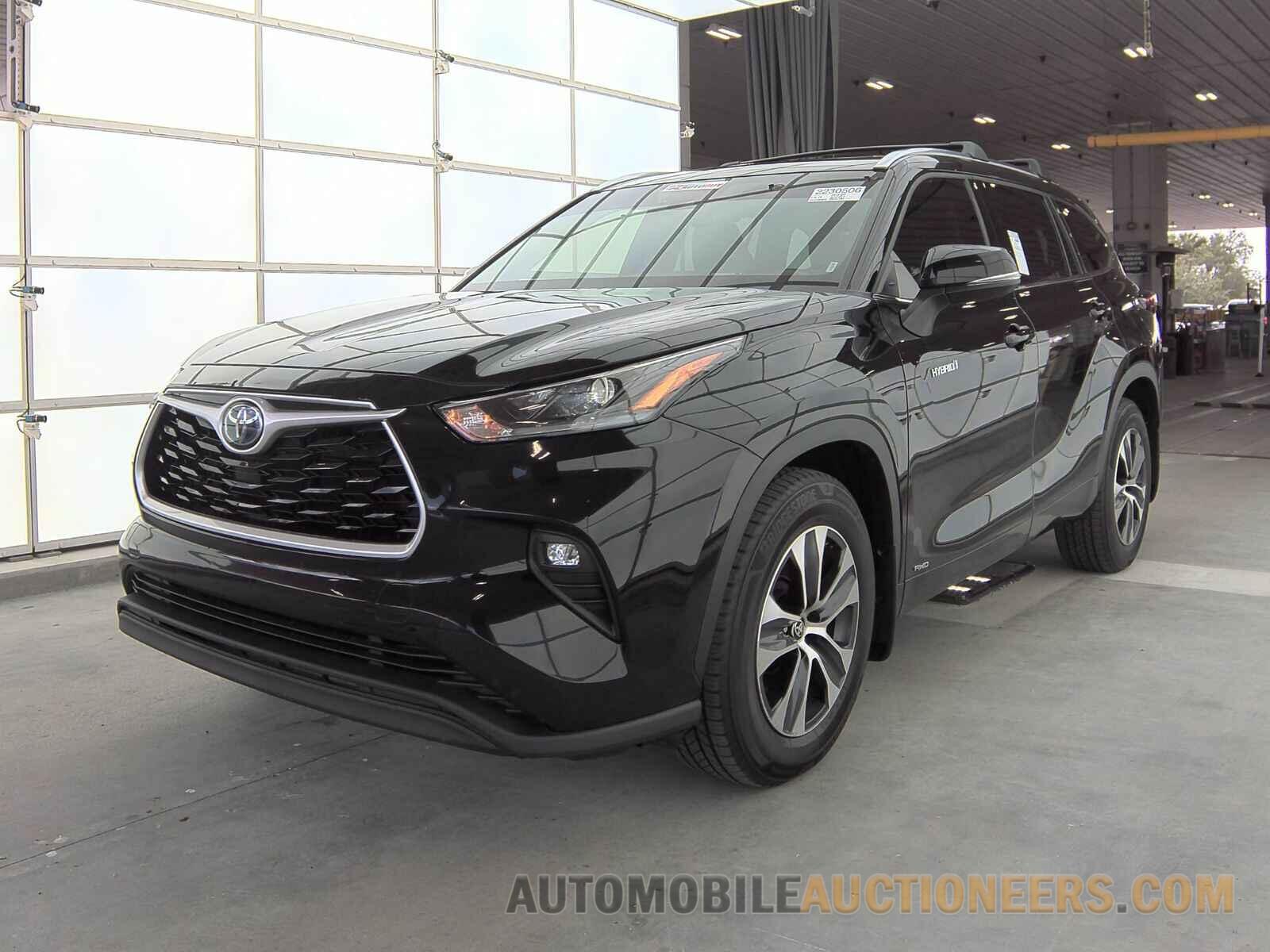 5TDGBRCH8MS524580 Toyota Highlander Hybrid 2021