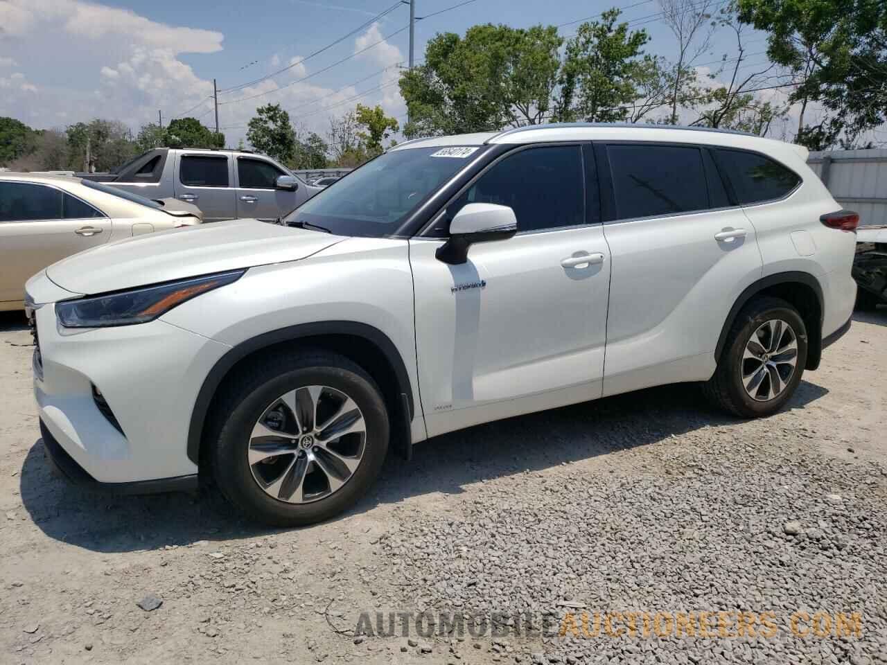 5TDGBRCH8MS527124 TOYOTA HIGHLANDER 2021