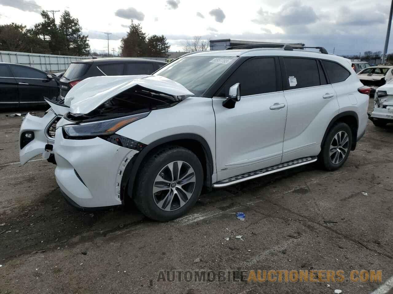 5TDGBRCH8NS549951 TOYOTA HIGHLANDER 2022