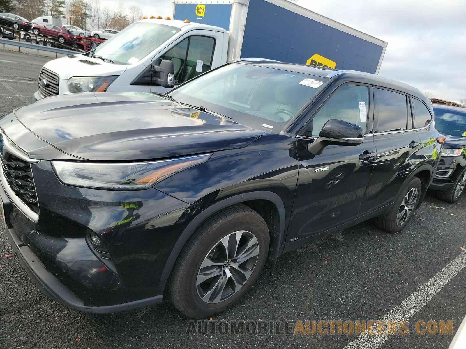 5TDGBRCH9MS037887 Toyota Highlander Hybrid 2021