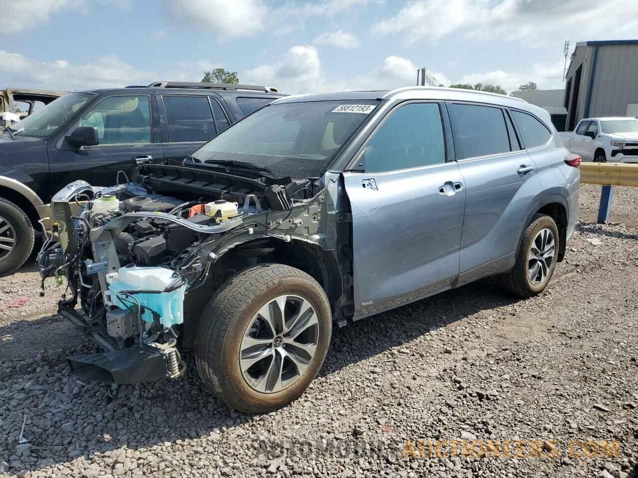 5TDGBRCH9NS077081 TOYOTA HIGHLANDER 2022