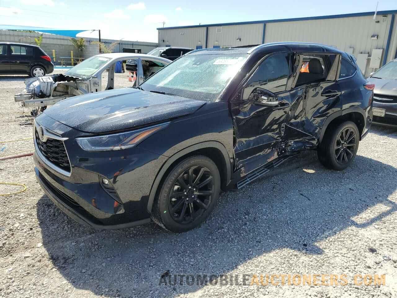 5TDGZRAH1MS532325 TOYOTA HIGHLANDER 2021