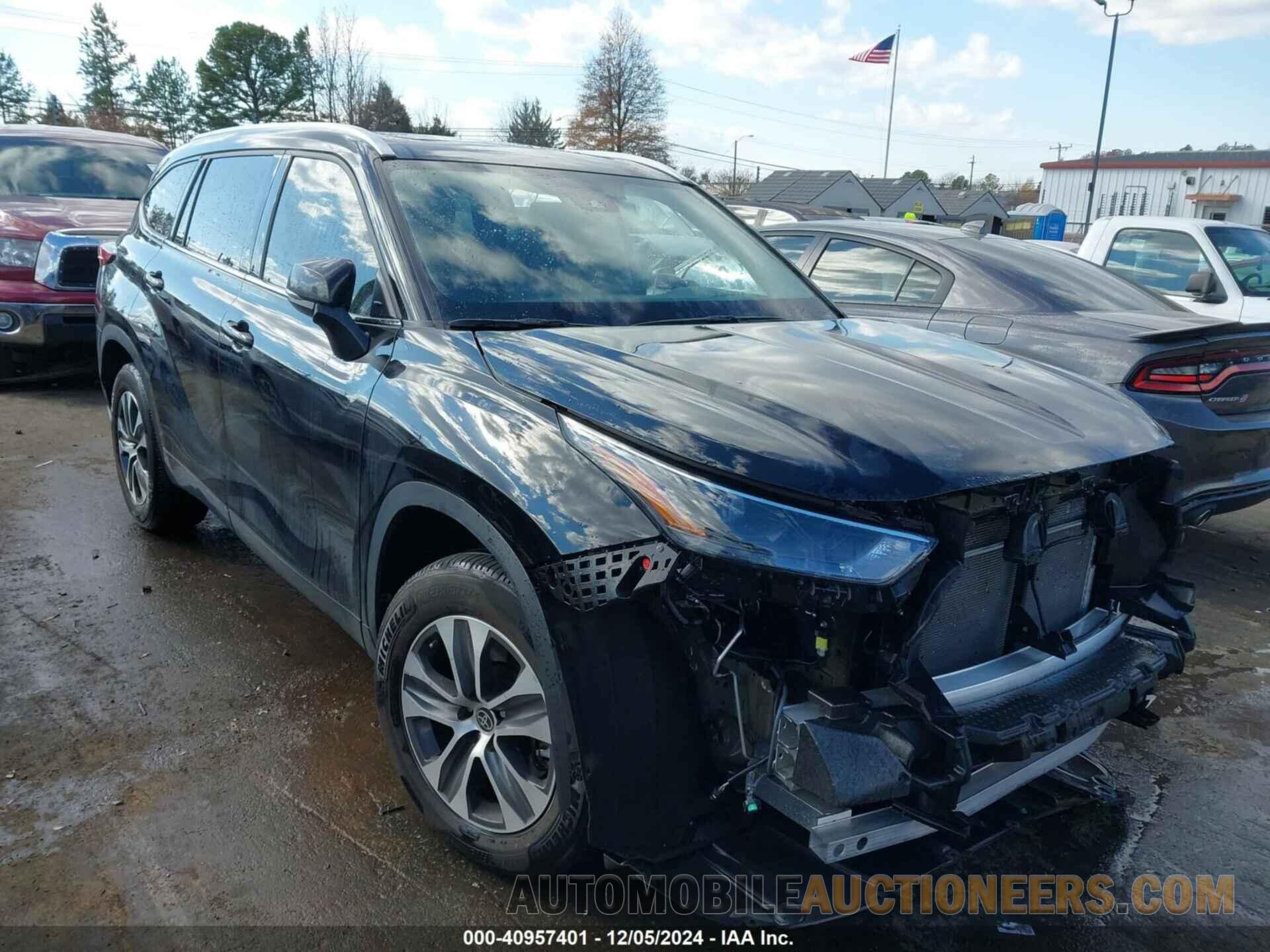 5TDGZRAH1NS542130 TOYOTA HIGHLANDER 2022