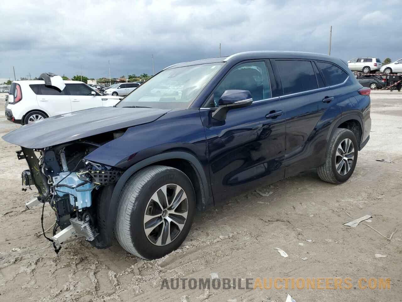 5TDGZRAH2NS102952 TOYOTA HIGHLANDER 2022