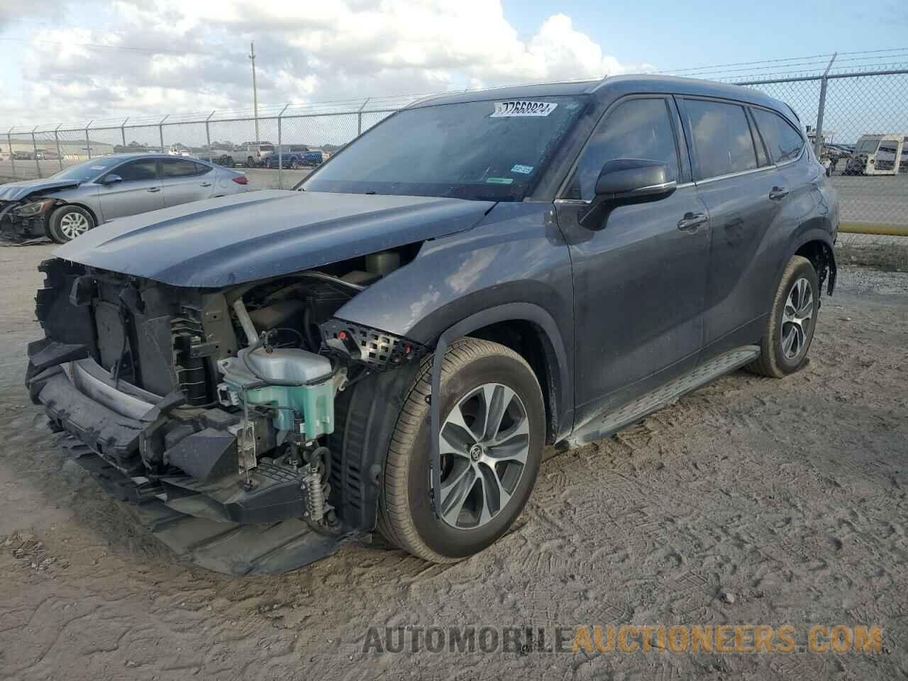 5TDGZRAH2NS108928 TOYOTA HIGHLANDER 2022