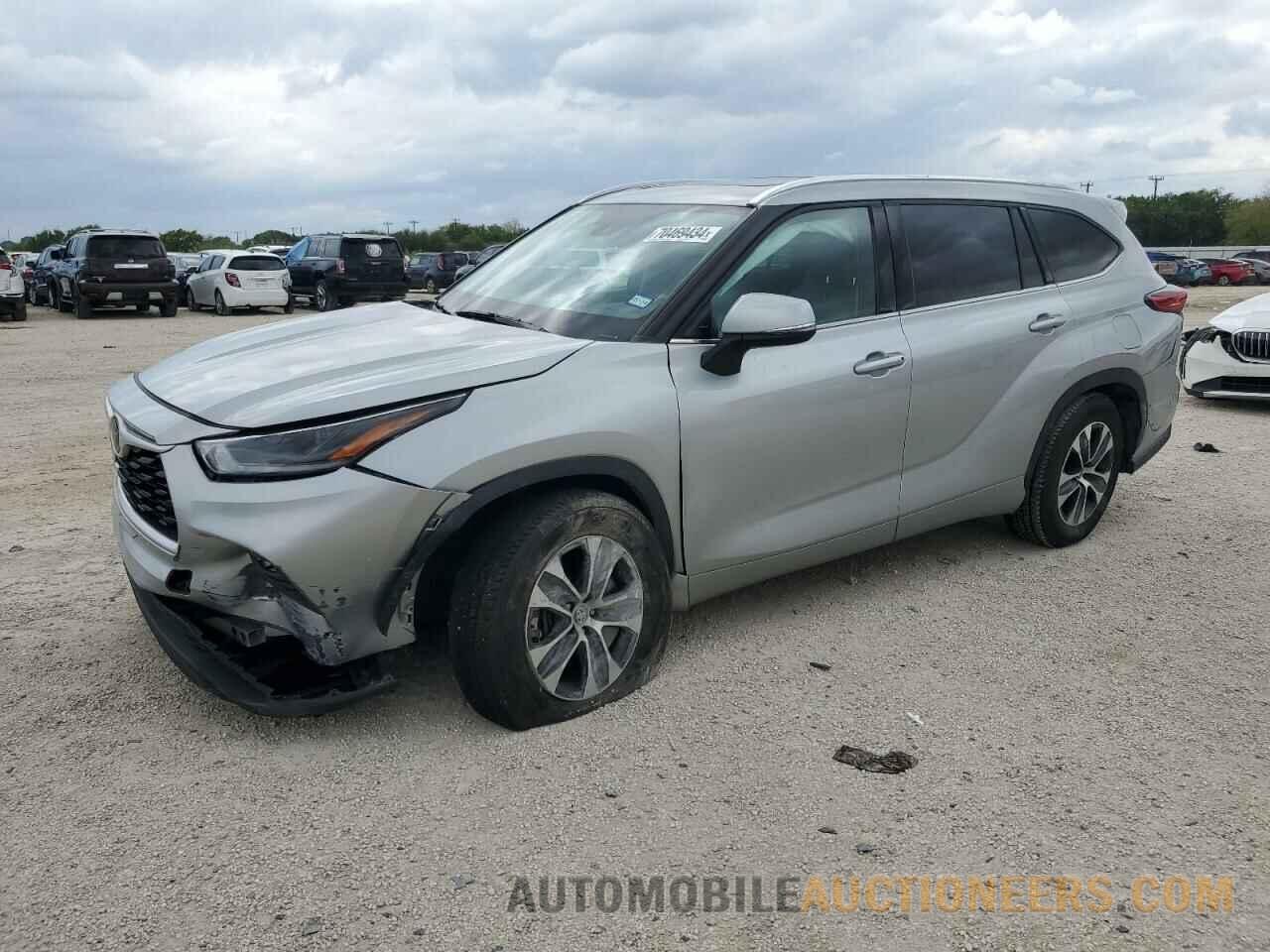 5TDGZRAH5MS039635 TOYOTA HIGHLANDER 2021