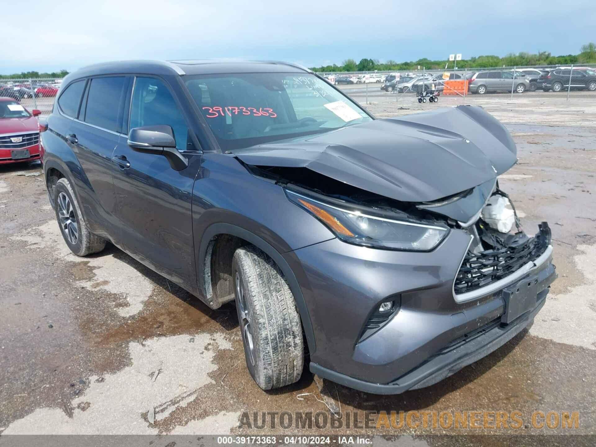 5TDGZRAH5NS121317 TOYOTA HIGHLANDER 2022