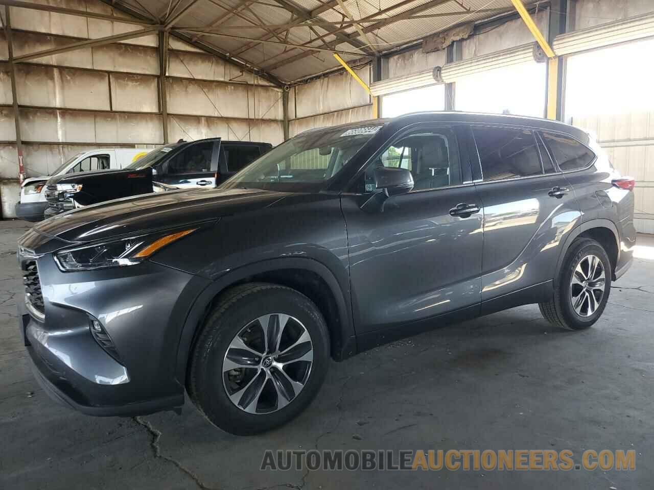 5TDGZRAH5NS546973 TOYOTA HIGHLANDER 2022