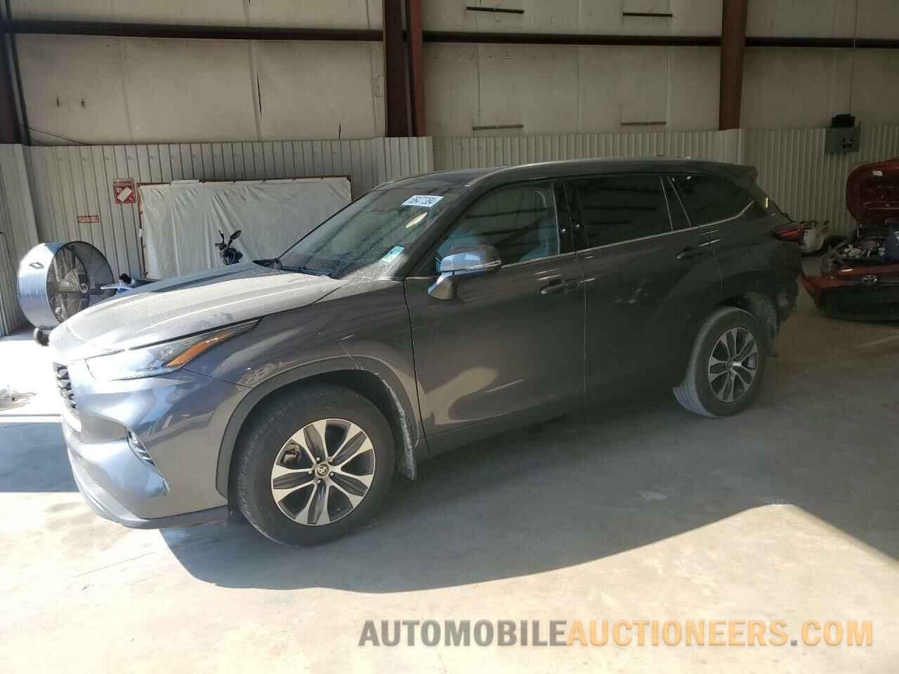 5TDGZRAH6MS515228 TOYOTA HIGHLANDER 2021