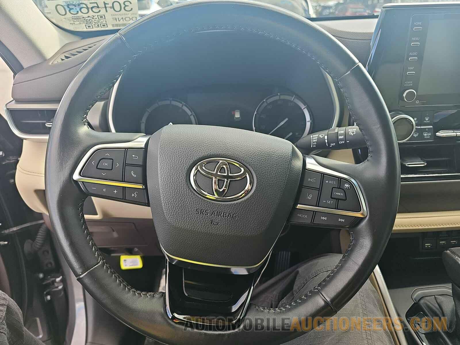 5TDGZRAH6MS520493 Toyota Highlander 2021