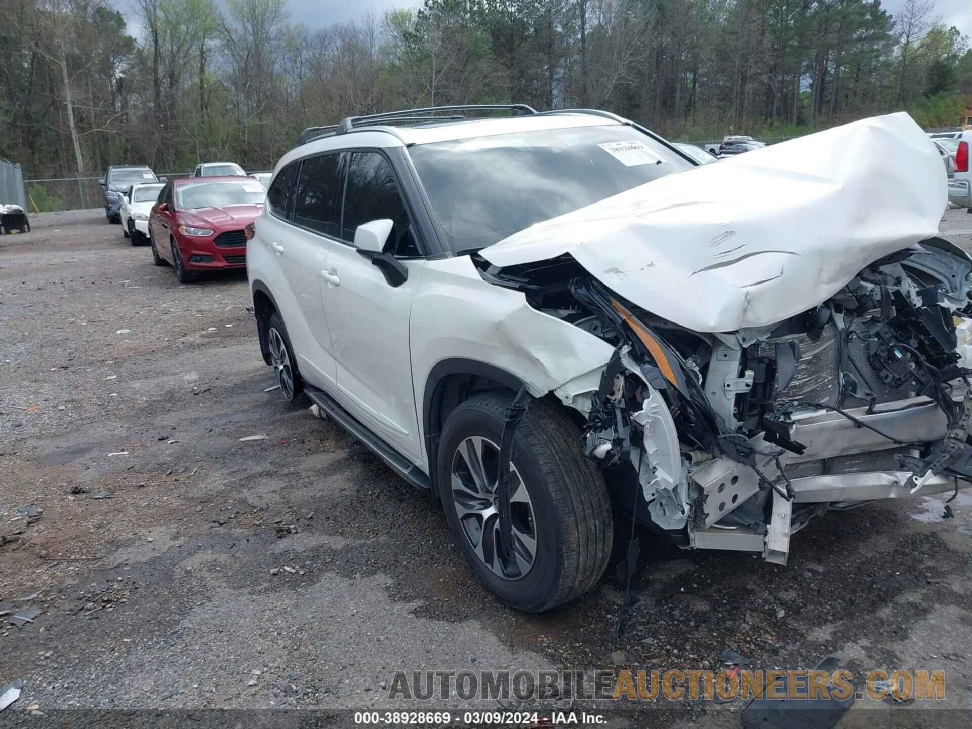 5TDGZRAH7MS526321 TOYOTA HIGHLANDER 2021