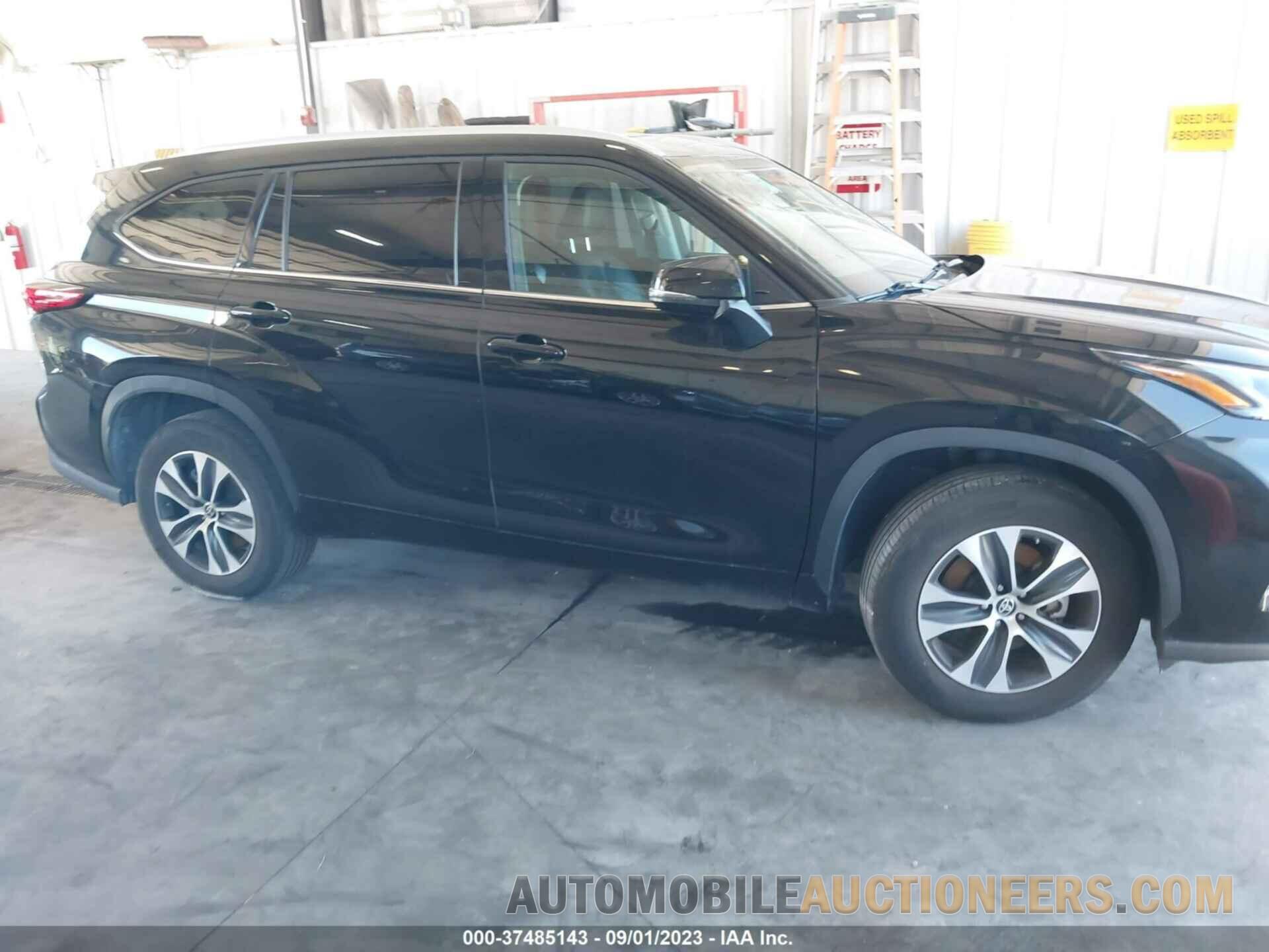 5TDGZRAH8NS107380 TOYOTA HIGHLANDER 2022