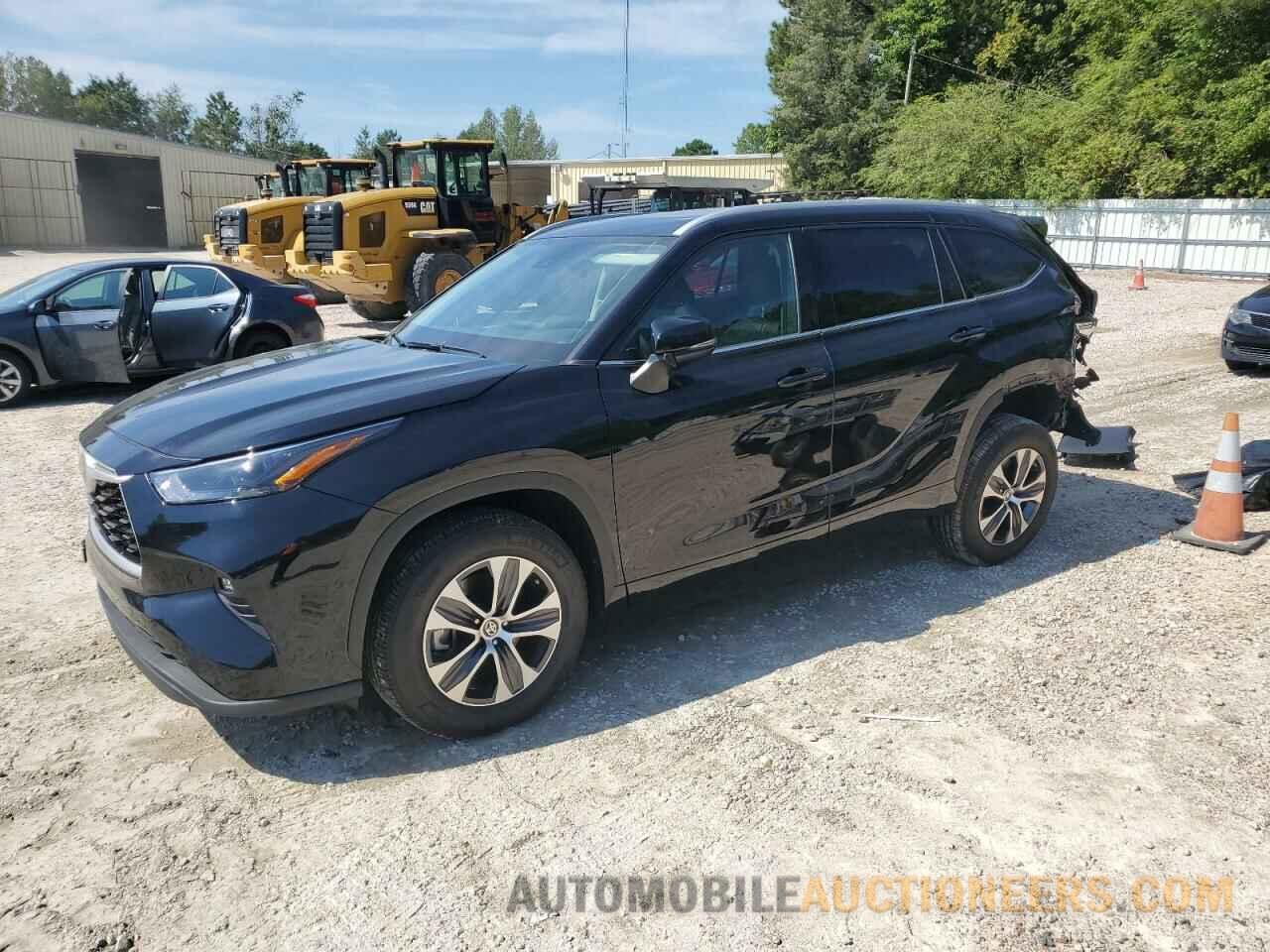 5TDGZRAH8NS553920 TOYOTA HIGHLANDER 2022